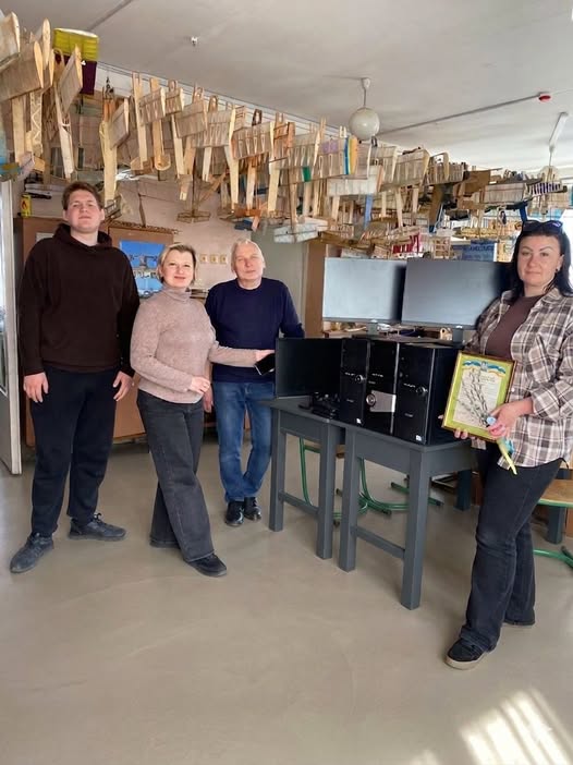 На зображенні може бути: текст